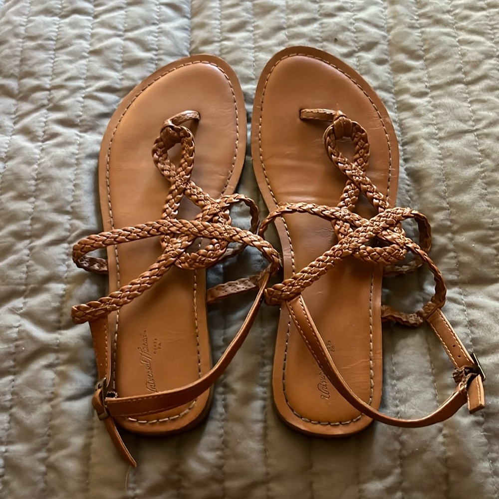 GLADIATOR STYLE SANDALS